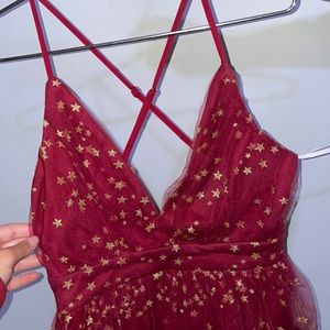 Never Worn Size Small Lulu’s Red Dress with Gold Stars